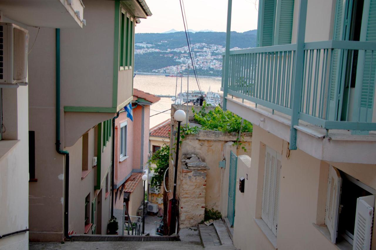 Theothea Suites Kavala Bagian luar foto