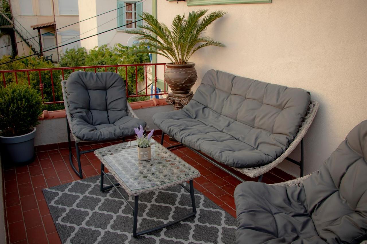 Theothea Suites Kavala Bagian luar foto