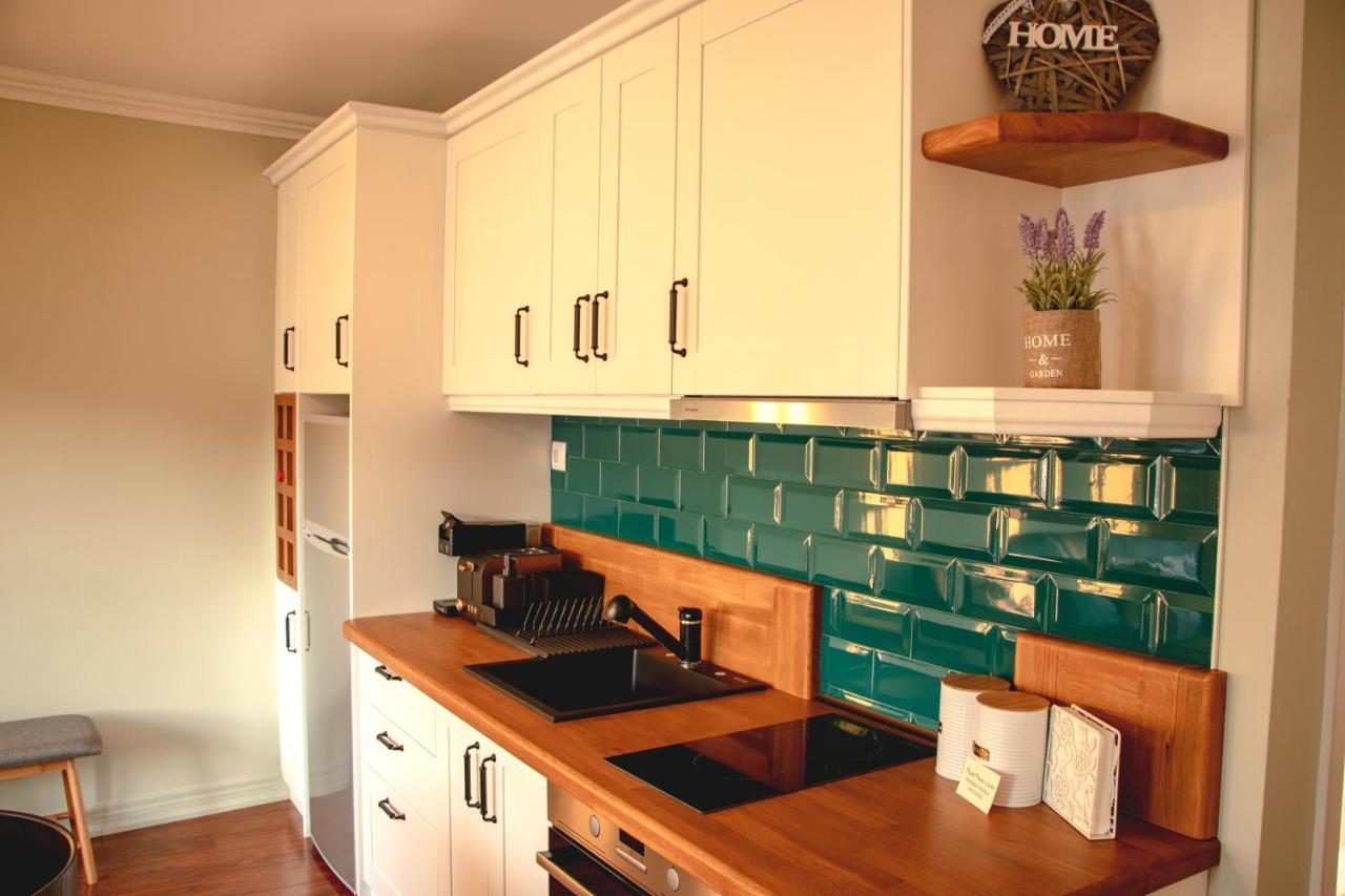 Theothea Suites Kavala Bagian luar foto
