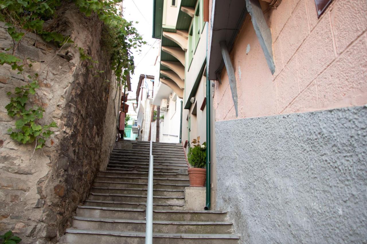 Theothea Suites Kavala Bagian luar foto