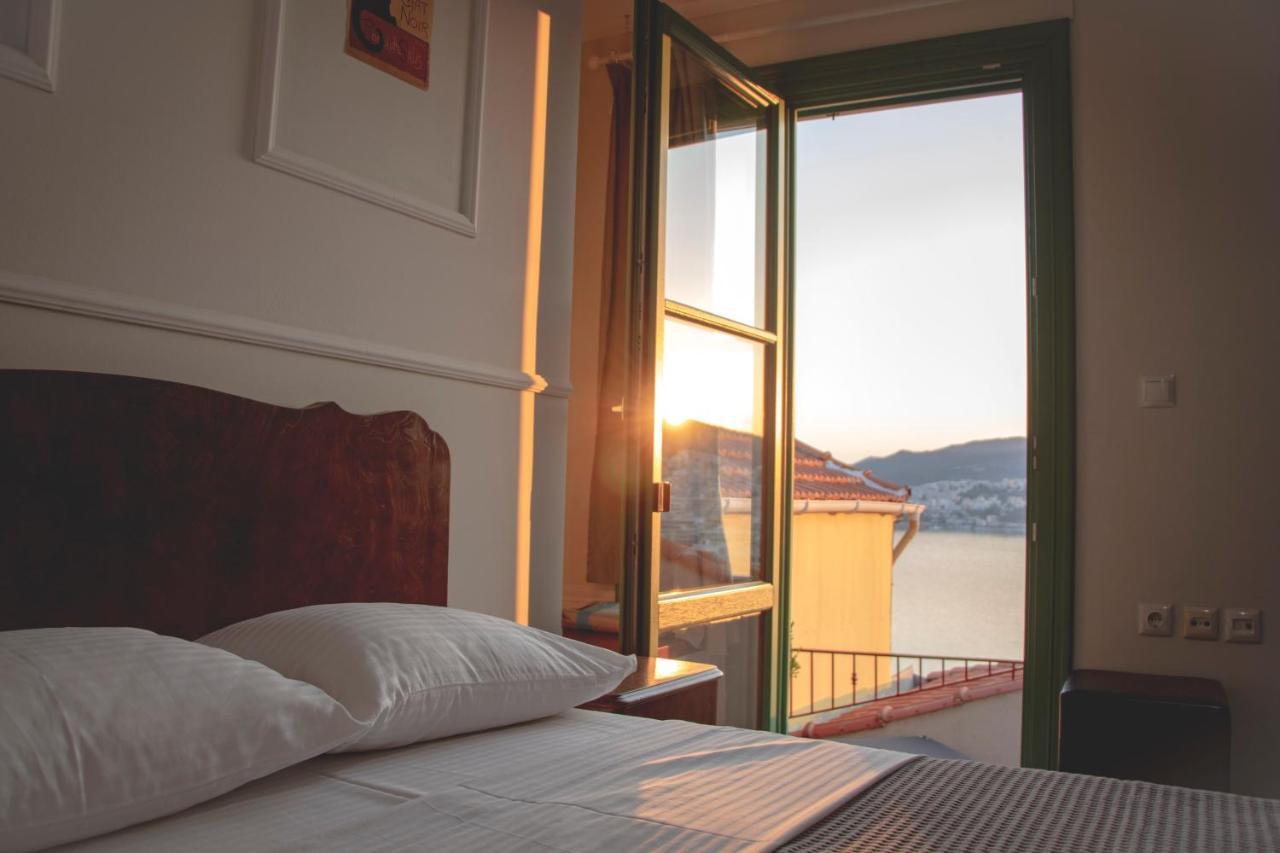 Theothea Suites Kavala Bagian luar foto
