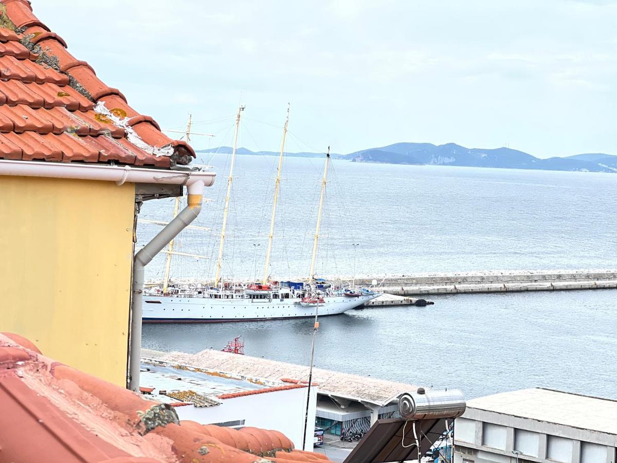 Theothea Suites Kavala Bagian luar foto