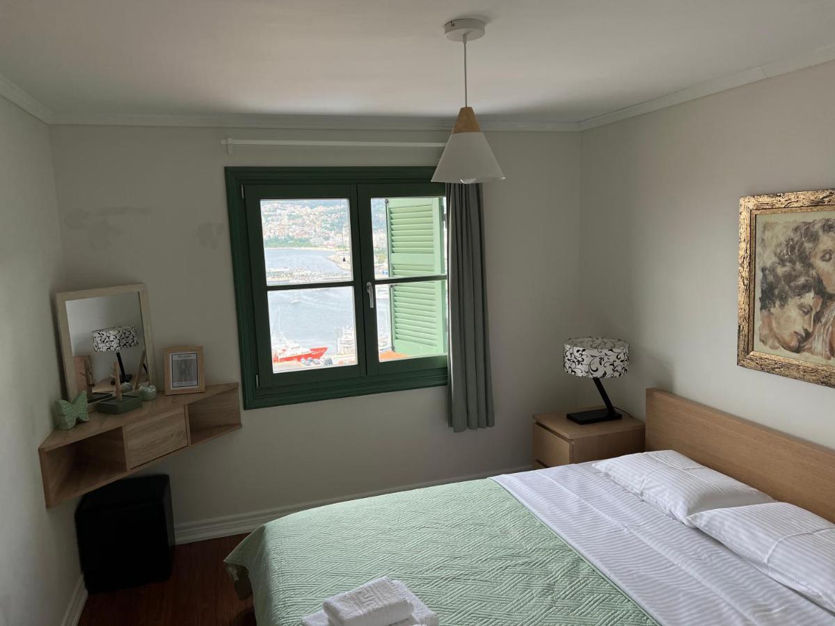 Theothea Suites Kavala Bagian luar foto
