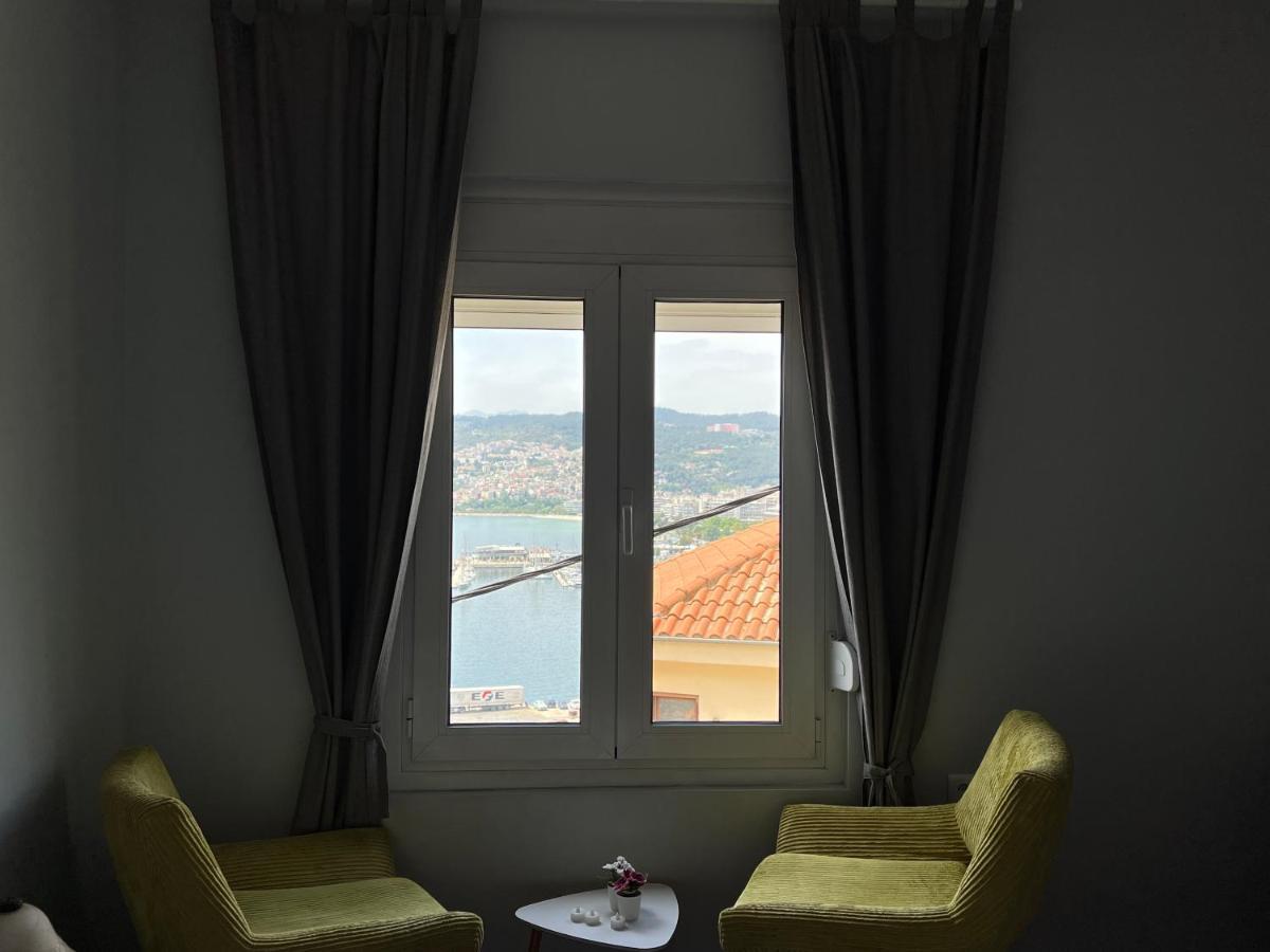 Theothea Suites Kavala Bagian luar foto