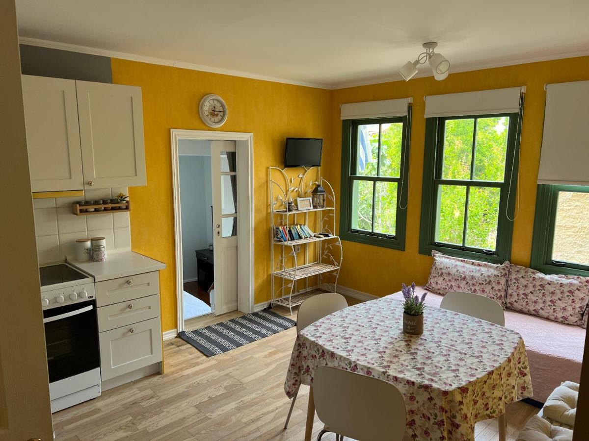 Theothea Suites Kavala Bagian luar foto
